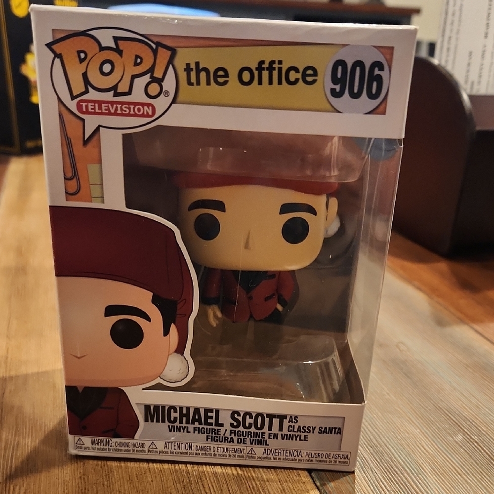 Funko Pop! The Office #906 Michael Scott Classy Santa - Red Vinyl Figure